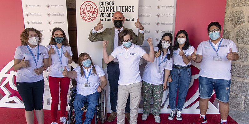 Siete trabajadores de AFADIS-UCM refuerzan el equipo de los Cursos de Verano 2021